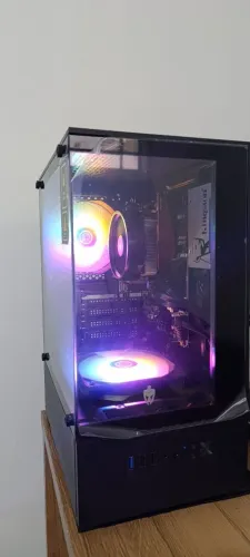 Ryzen, 8 Gigas Memória, SSD 240 Gigas