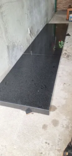 BANCADA EM GRANITO PRETO 3,84×80 CM