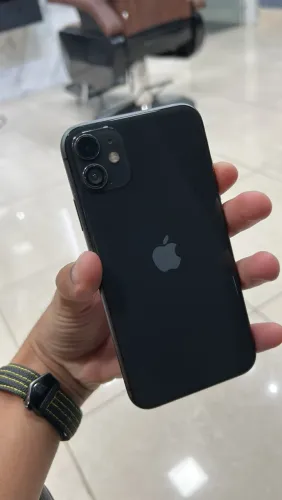 iPhone 11