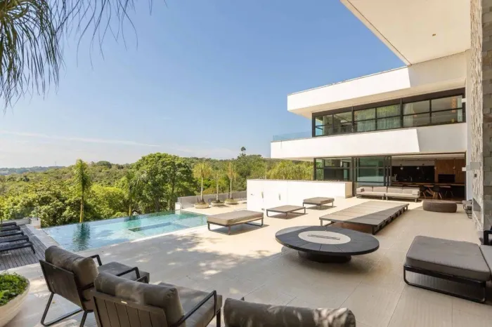 Casa de Condomínio com 5 Quartos, 4 Suítes, 1230M², à Venda por R$ 15.000.000,00 - Vila Da