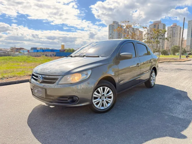 Volkswagen Voyage Trend 1.6 MI Total Flex 8V 4P 2013