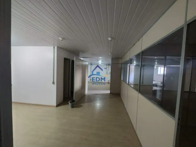 Prédio Comercial 600 m² para Alugar no Prado 2 Pavimentos, Salas e Área de Estoque