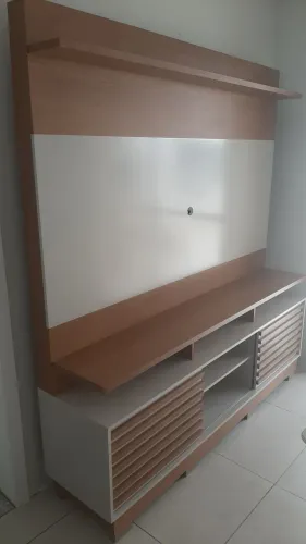 Estante (rack) para sala.