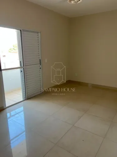 CASA NO SANTA CRUZ RUA FECHADA COM PORTEIRO | VENDA OU LOCAÇÃO
