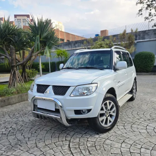 Mitsubishi Pajero TR4 2.0/ 2.0 Flex 16V 4X4 Aut. 2015