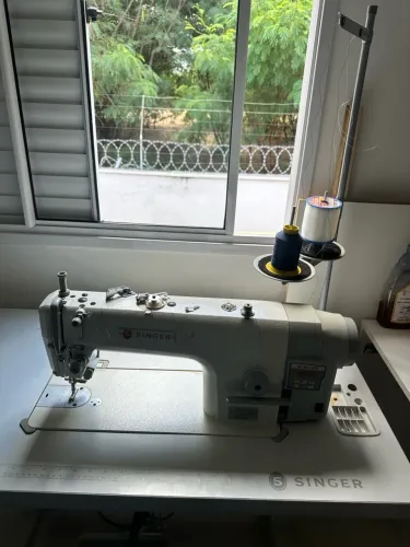 Máquina industrial Singer 