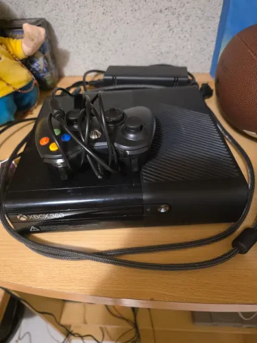 Xbox 360 desbloqueado lotado de jogos