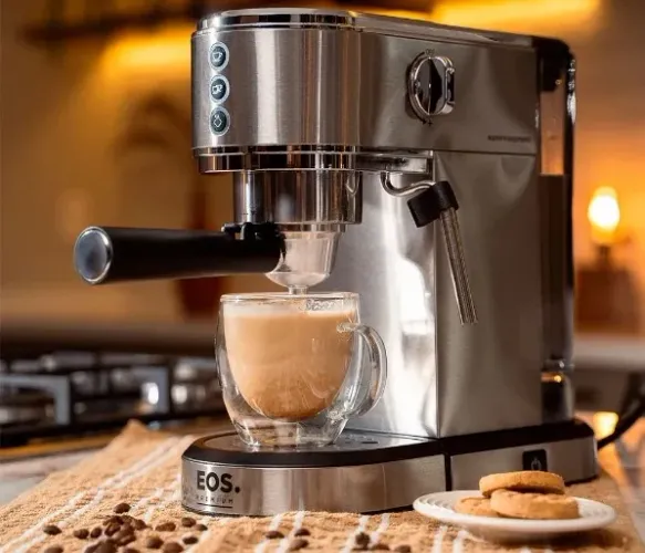 Cafeteira eos
