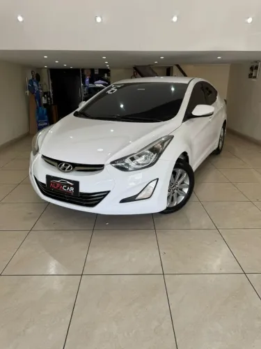 Hyundai Elantra GLS 2.0 16V Flex Aut. 2016