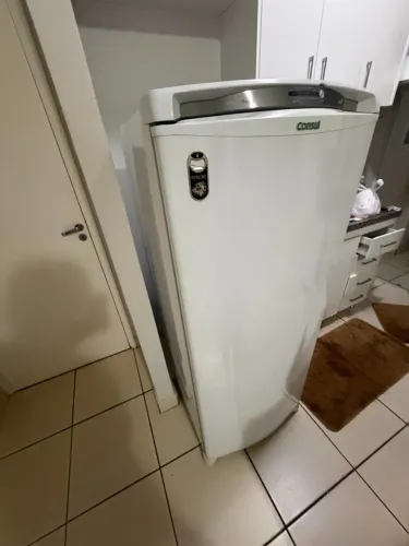 Geladeira Consul Facilite, branca, 1 porta e Frost Free