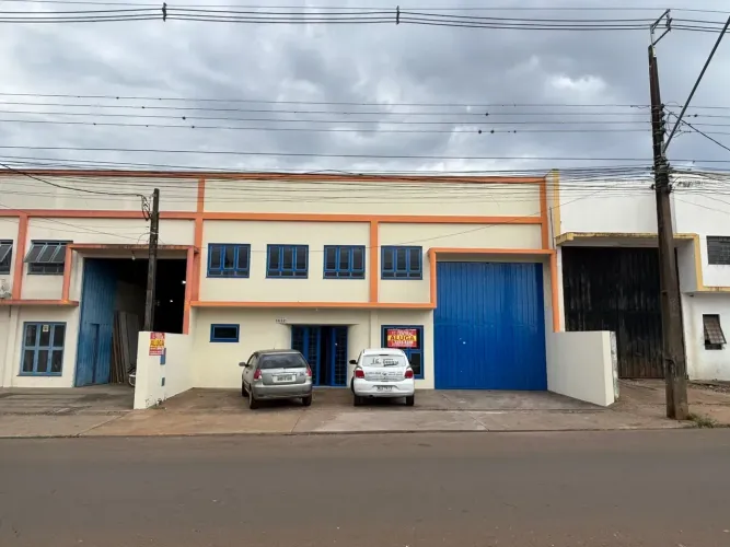 Barracão Comercial - Avenida Brasil, 1532 - Vila Brasil
