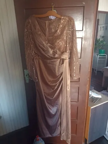 Vendo vestido feminino para festa