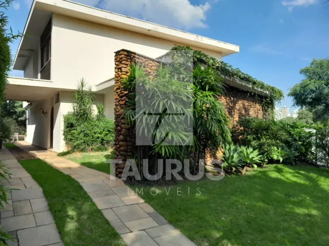 Sobrado para comprar com 3 quartos, 4 vagas, 333m², no Pacaembu, São Paulo-SP