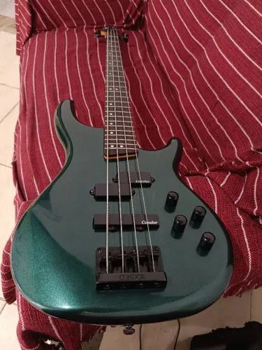 Baixo Condor XB 240 4 Cordas