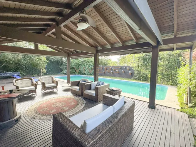 Casa para locação no Porto da Lagoa