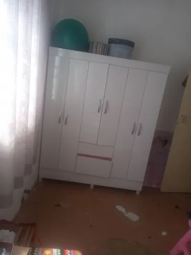 Não perca guarda-roupa de casal tirado da loja não tô e desmontou vendo