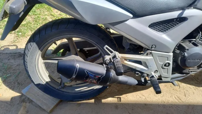 Escapamento CBX Twister 250 f22
