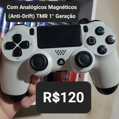 Controle PS4 Original V1 Branco/Preto com Analógicos Magnéticos Anti-Drift TMR 1° Geração