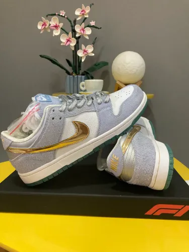 Nike Dunk Low Sean Cliver
