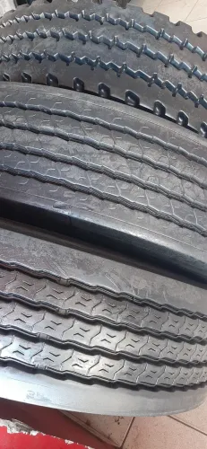 Pneus 295/80R22.5