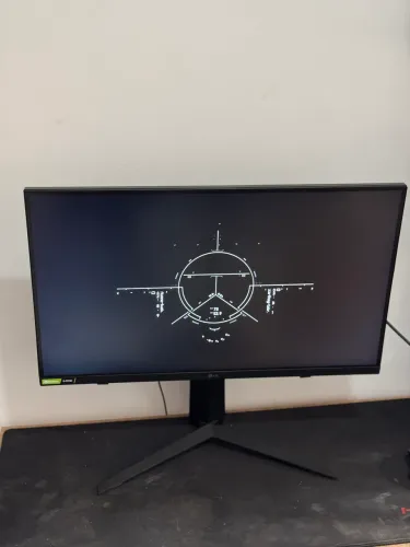 Monitor Gamer LG UltraGear 27pol 144Hz Zerado