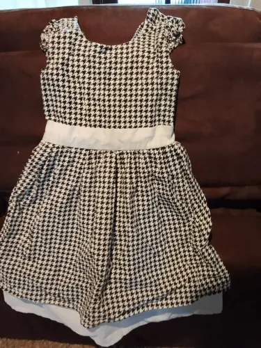 Vende se vestido 