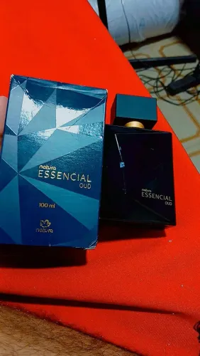 Vende-se perfume