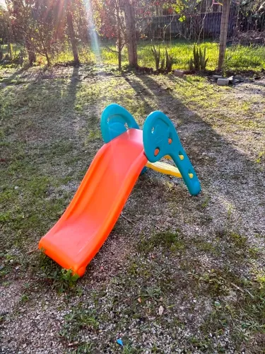 Escorregador Infantil pequeno