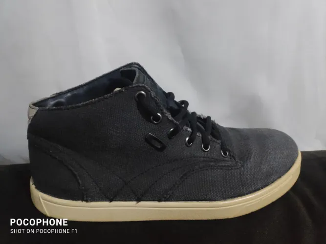 Bota Oakley lona, N°39