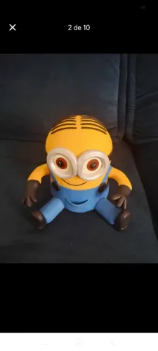 Minion feito a mão em biscuit