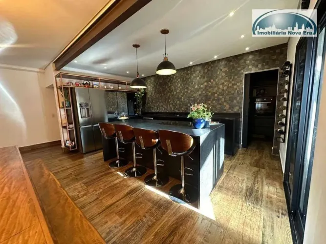 Casa com 3 dormitórios à venda, 329 m² por R$ 2.290.000,00 - Condomínio Marambaia - Vinhed