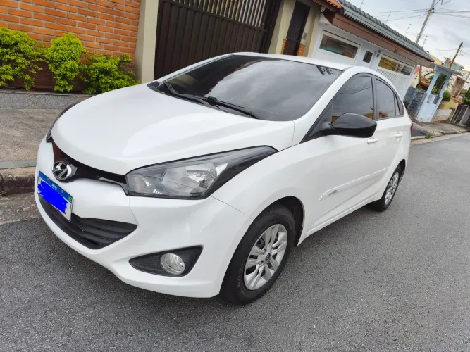 Hyundai HB20S C.plus/c.style 1.6 Flex 16V Mec.4p 2015