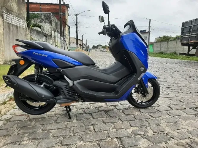 Vendo nmax 160 Uma azul 24/24 e Uma preta 24/25 