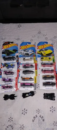 Lote hot wheels variados