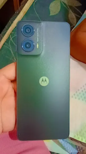 Moto 24 126 de memória, pouco uso e extremamente rápido! 