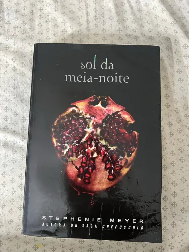 Livro Sol da Meia Noite - Crepúsculo ( versão Edward)
