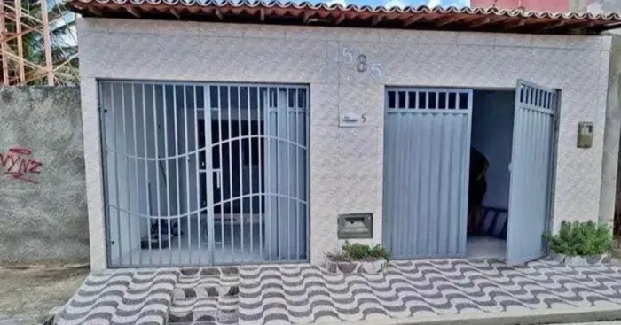 Casa à Venda 2 Quartos 1 Banheiro