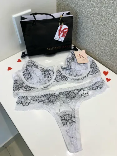 Conjunto Lingerie Branco com Preto Premium Tamanho G