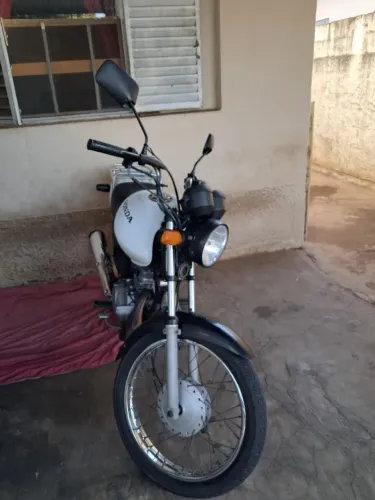 Moto cargo boa para trabalhar com entregas super econômica. Valor abaixo da tabela !