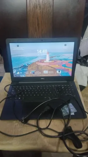 Notebook Dell Inspiron 3583 i7 8GB SSD 256GB - Excelente estado