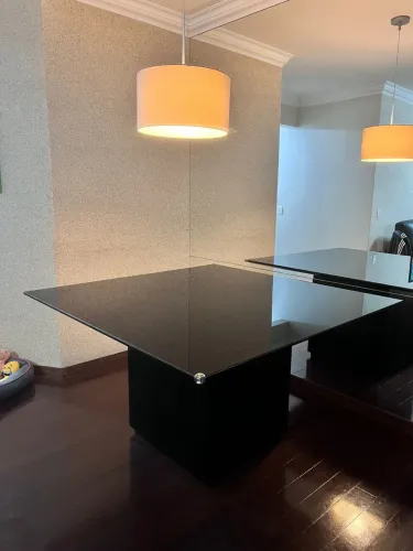 Mesa de jantar Tok&Stok 1,35 x 1,35 m R$ 500 SOMENTE PIX