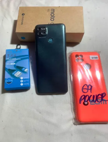 Motorola 128 g 4 ram 