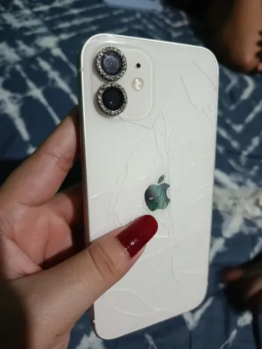 2 iPhones de 128gb 12 mini 12 normal 