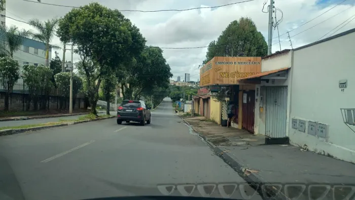 Vende lote no Maria Inês por ,,230000  mil urgente 