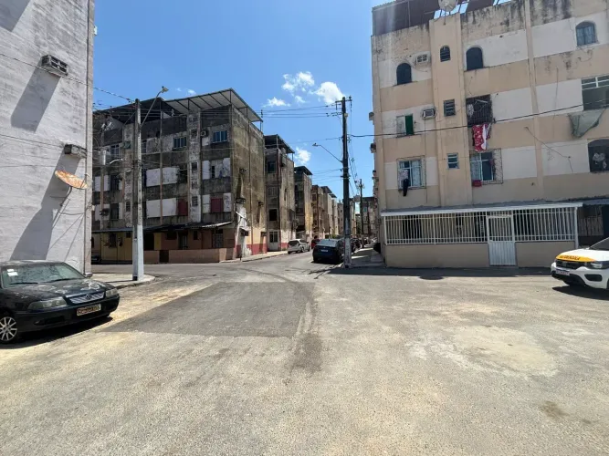 COND.JARDIM BRASIL, VENDO APARTAMENTO COM 03 QTOS 2 ANDAR