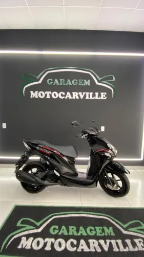 YAMAHA FLUO HIBRIDA 2026
