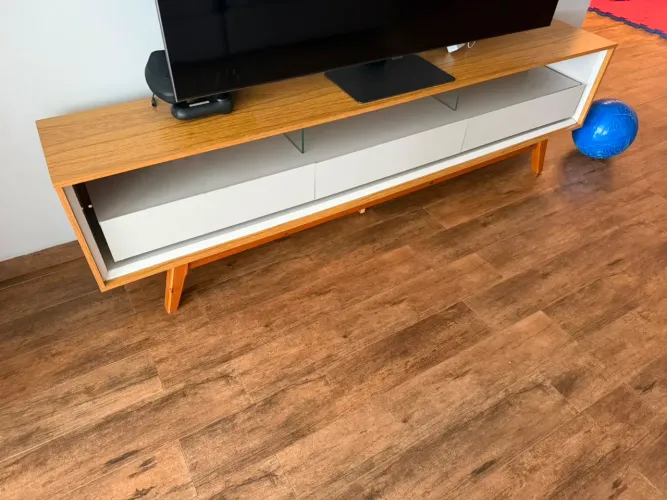 Rack de sala, 2.12 a muito novo - apenas 6 meses de uso 
