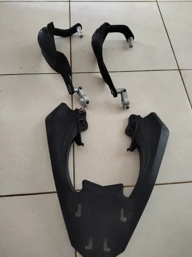 Alça para uso de baú cb Twister F 250 