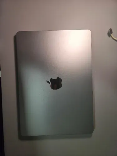 Mac Book M2 - Usado em estado Excelente