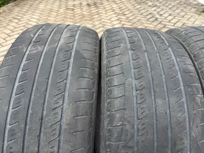 Pneu 225/55 R18